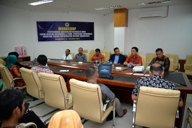 Mantapkan Penerapan Kurikulum Terbaru, Jurusan Informatika Gelar Workshop